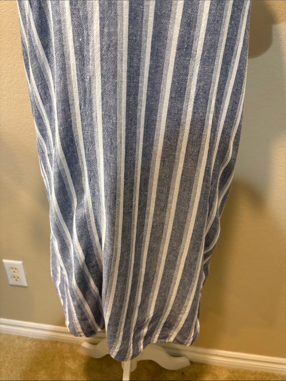 cloth & stone Blue and White Striped High-Low V-Neck Linen Blend Dress - Picture 4 of 13